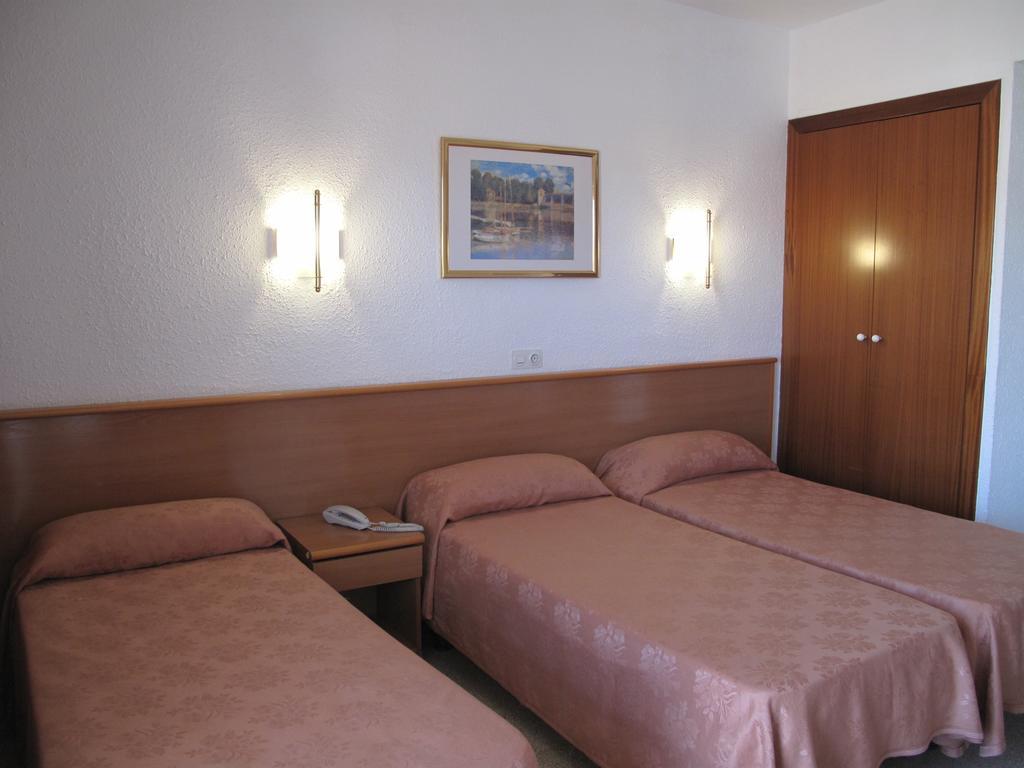 Hotel Reymar マルグラット・デ・マル 部屋 写真